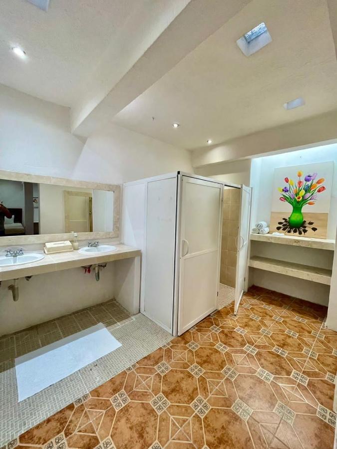 Hotel La Catedral Мерида Екстериор снимка